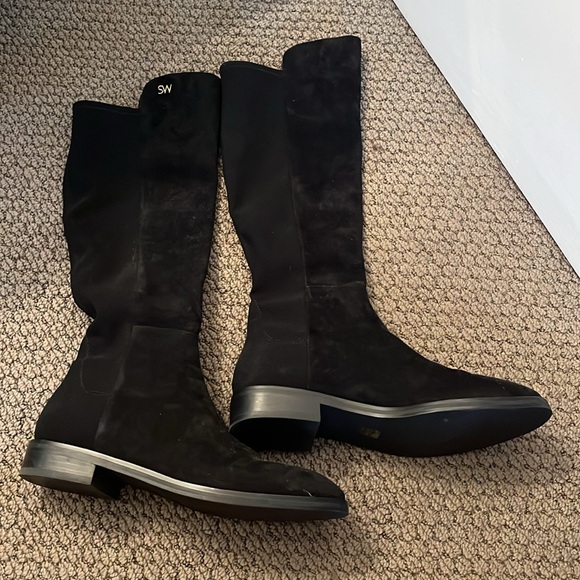 Stuart Weitzman black boots with bag - Picture 3 of 6